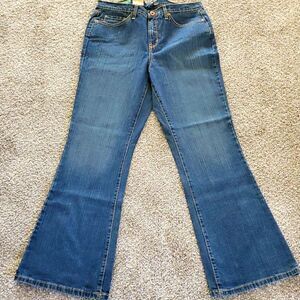 Jeanstar NWT, blue jeans. Size 12. Low rise narrow through hip & thigh, stretch.